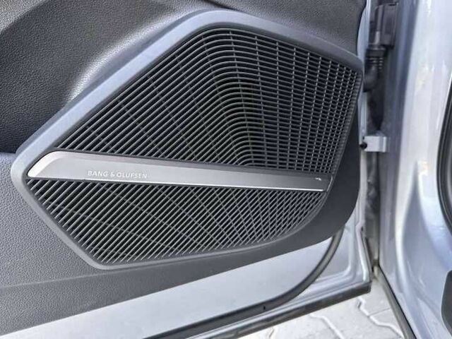 Сірий Ауді Ку 5, об'ємом двигуна 2 л та пробігом 98 тис. км за 21900 $, фото 11 на Automoto.ua