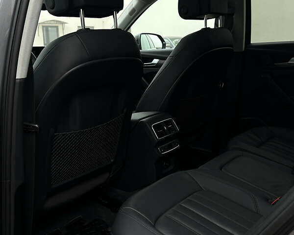 Сірий Ауді Ку 5, об'ємом двигуна 1.98 л та пробігом 124 тис. км за 24000 $, фото 23 на Automoto.ua