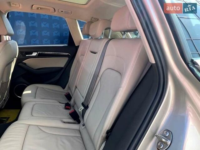 Сірий Ауді Ку 5, об'ємом двигуна 1.98 л та пробігом 106 тис. км за 16750 $, фото 28 на Automoto.ua