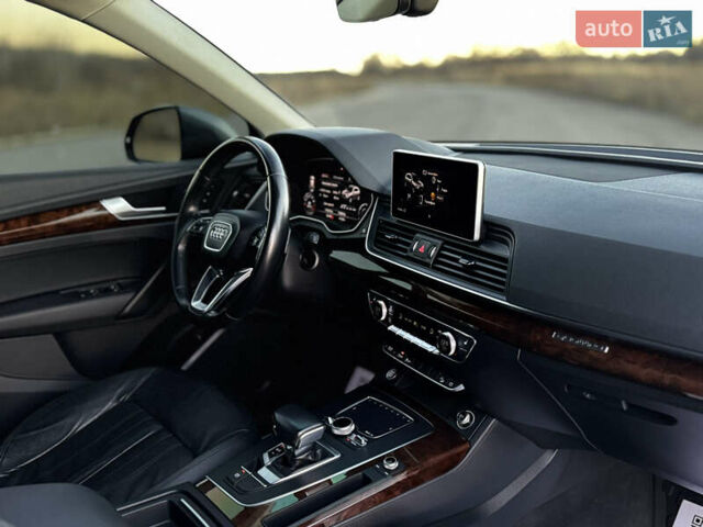 Серый Ауди Ку 5, объемом двигателя 1.98 л и пробегом 169 тыс. км за 25300 $, фото 50 на Automoto.ua