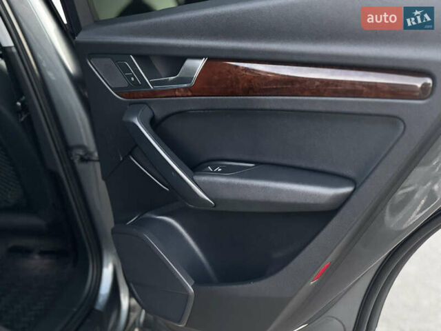 Серый Ауди Ку 5, объемом двигателя 1.98 л и пробегом 169 тыс. км за 25300 $, фото 58 на Automoto.ua