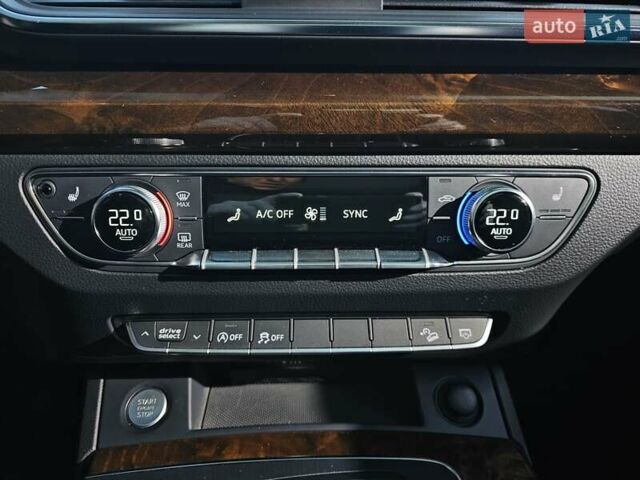 Серый Ауди Ку 5, объемом двигателя 1.98 л и пробегом 125 тыс. км за 21999 $, фото 30 на Automoto.ua