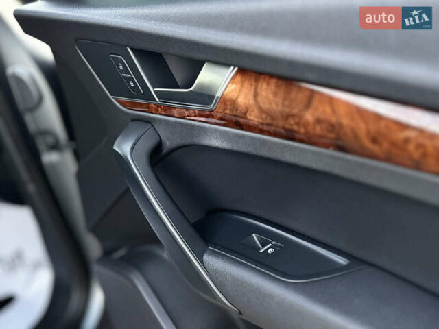 Серый Ауди Ку 5, объемом двигателя 1.98 л и пробегом 169 тыс. км за 25300 $, фото 44 на Automoto.ua