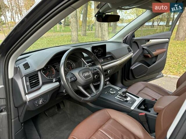 Ауди Ку 5 2017 в Киеве на Automoto.ua Серый Ауди Ку 5, объемом двигателя 1.97 л и пробегом 190 тыс. км за 26500 $, фото 38 на Automoto.ua