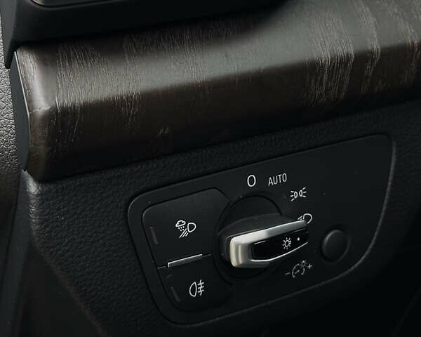 Сірий Ауді Ку 5, об'ємом двигуна 1.98 л та пробігом 124 тис. км за 24000 $, фото 13 на Automoto.ua