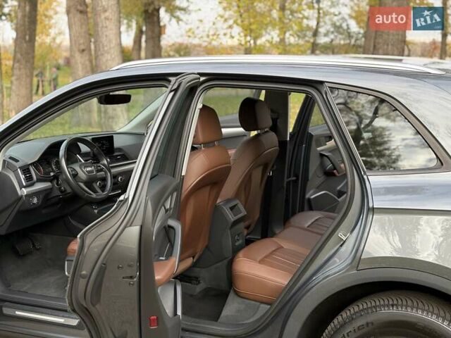 Ауди Ку 5 2017 в Киеве на Automoto.ua Серый Ауди Ку 5, объемом двигателя 1.97 л и пробегом 190 тыс. км за 26500 $, фото 35 на Automoto.ua