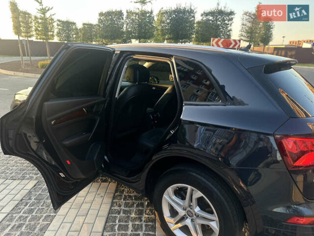 Сірий Ауді Ку 5, об'ємом двигуна 2 л та пробігом 160 тис. км за 21900 $, фото 13 на Automoto.ua