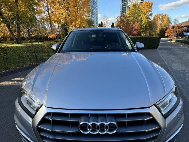 Сірий Ауді Ку 5, об'ємом двигуна 2 л та пробігом 143 тис. км за 23500 $, фото 6 на Automoto.ua