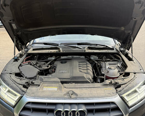 Серый Ауди Ку 5, объемом двигателя 1.97 л и пробегом 108 тыс. км за 36200 $, фото 20 на Automoto.ua