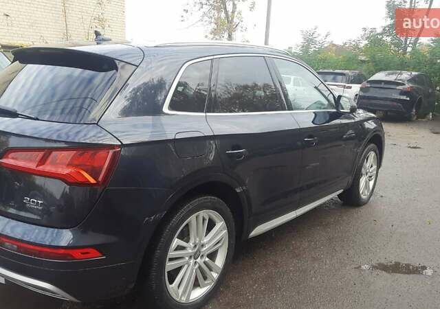 Ауди Ку 5 2017 в Черкассах на Automoto.ua Серый Ауди Ку 5, объемом двигателя 2 л и пробегом 125 тыс. км за 19500 $, фото 4 на Automoto.ua