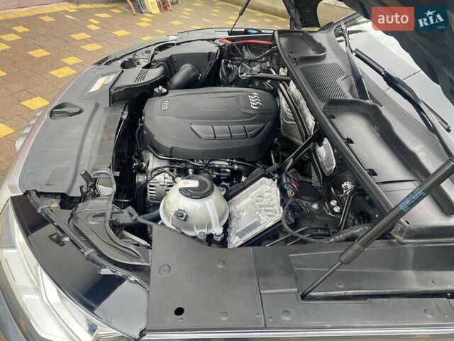 Серый Ауди Ку 5, объемом двигателя 1.98 л и пробегом 229 тыс. км за 20499 $, фото 35 на Automoto.ua