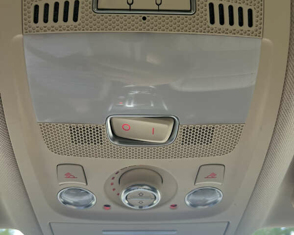 Серый Ауди Ку 5, объемом двигателя 1.98 л и пробегом 195 тыс. км за 18500 $, фото 18 на Automoto.ua