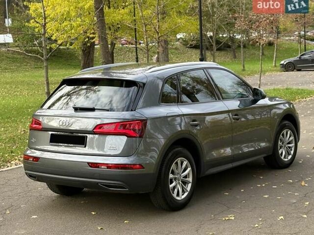 Ауди Ку 5 2017 в Киеве на Automoto.ua Серый Ауди Ку 5, объемом двигателя 1.97 л и пробегом 190 тыс. км за 26500 $, фото 8 на Automoto.ua