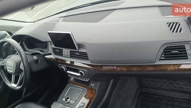 Серый Ауди Ку 5, объемом двигателя 1.98 л и пробегом 108 тыс. км за 24200 $, фото 31 на Automoto.ua