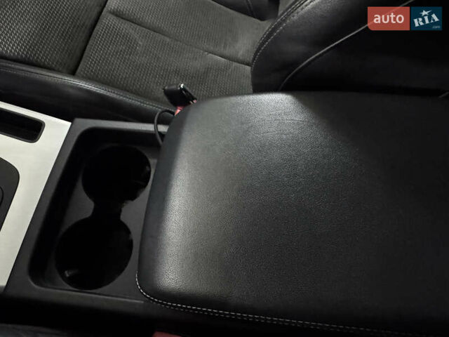 Серый Ауди Ку 5, объемом двигателя 1.97 л и пробегом 131 тыс. км за 35000 $, фото 37 на Automoto.ua