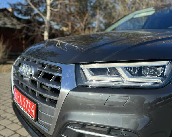 Серый Ауди Ку 5, объемом двигателя 1.97 л и пробегом 165 тыс. км за 32900 $, фото 11 на Automoto.ua