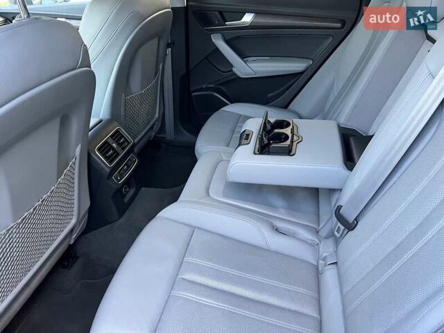 Серый Ауди Ку 5, объемом двигателя 2 л и пробегом 163 тыс. км за 24800 $, фото 23 на Automoto.ua