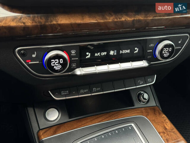 Серый Ауди Ку 5, объемом двигателя 1.98 л и пробегом 147 тыс. км за 23999 $, фото 8 на Automoto.ua