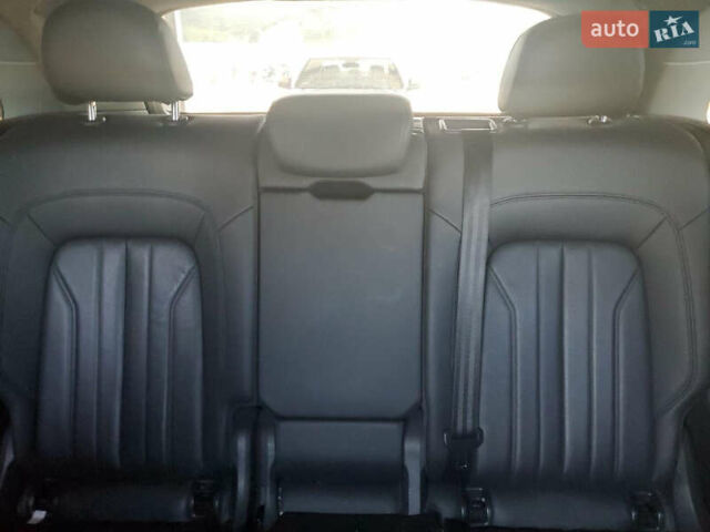 Сірий Ауді Ку 5, об'ємом двигуна 2 л та пробігом 26 тис. км за 14400 $, фото 2 на Automoto.ua