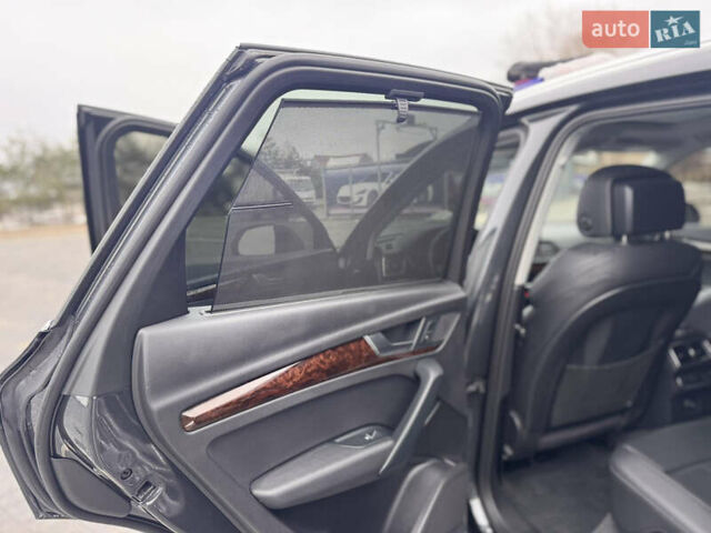 Серый Ауди Ку 5, объемом двигателя 2 л и пробегом 169 тыс. км за 25300 $, фото 17 на Automoto.ua