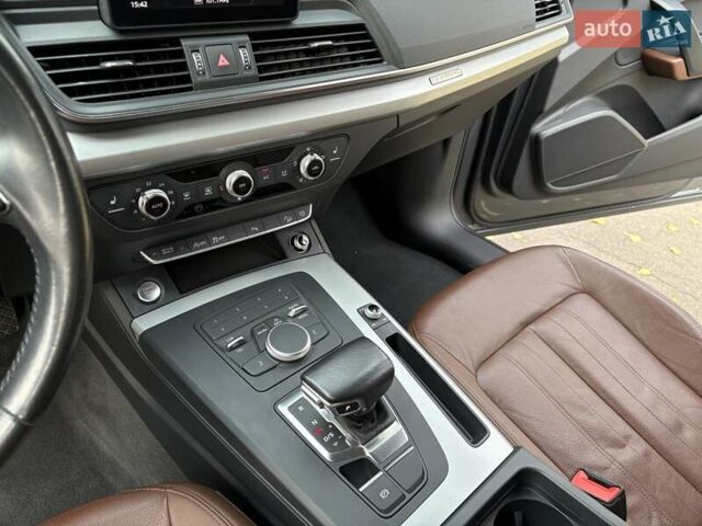 Ауди Ку 5 2017 в Киеве на Automoto.ua Серый Ауди Ку 5, объемом двигателя 1.97 л и пробегом 190 тыс. км за 26500 $, фото 37 на Automoto.ua
