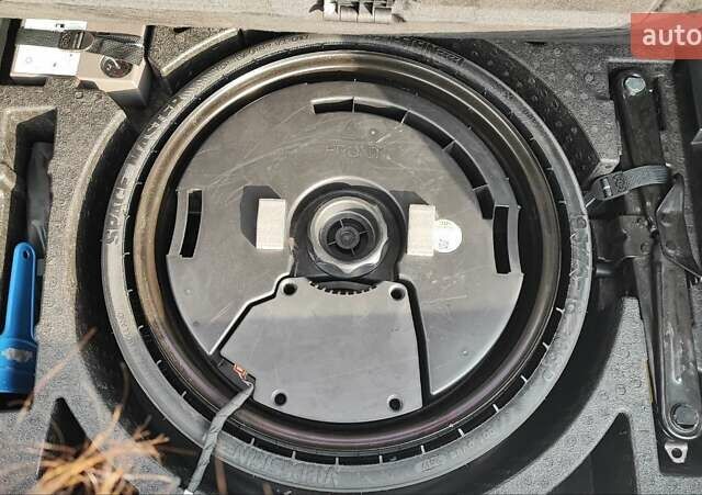 Серый Ауди Ку 5, объемом двигателя 1.97 л и пробегом 127 тыс. км за 34500 $, фото 22 на Automoto.ua