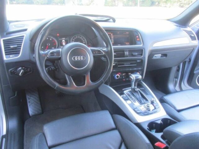 Серый Ауди Ку 5, объемом двигателя 2 л и пробегом 66 тыс. км за 9700 $, фото 6 на Automoto.ua