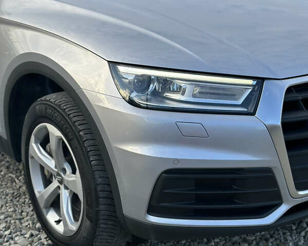Сірий Ауді Ку 5, об'ємом двигуна 2 л та пробігом 194 тис. км за 29500 $, фото 34 на Automoto.ua