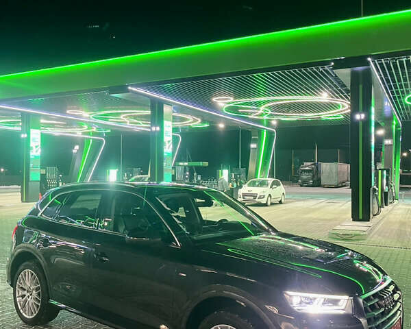 Серый Ауди Ку 5, объемом двигателя 1.97 л и пробегом 165 тыс. км за 32900 $, фото 25 на Automoto.ua