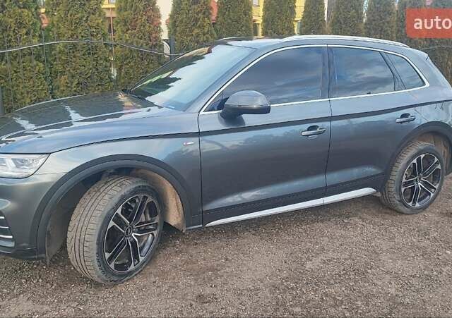 Серый Ауди Ку 5, объемом двигателя 1.97 л и пробегом 127 тыс. км за 34500 $, фото 5 на Automoto.ua