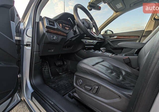 Серый Ауди Ку 5, объемом двигателя 1.98 л и пробегом 100 тыс. км за 23690 $, фото 54 на Automoto.ua