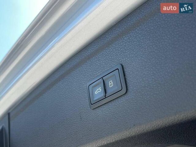 Серый Ауди Ку 5, объемом двигателя 2 л и пробегом 198 тыс. км за 23540 $, фото 41 на Automoto.ua