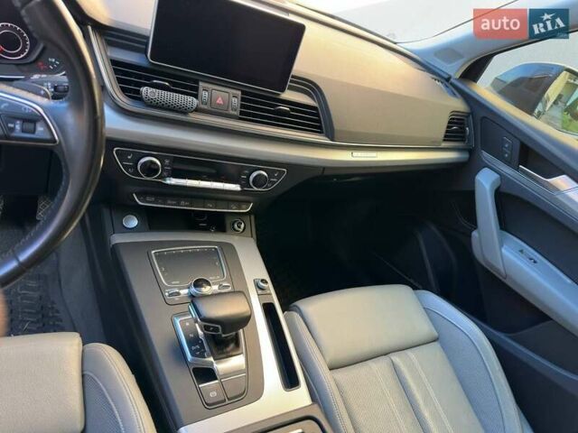 Сірий Ауді Ку 5, об'ємом двигуна 1.98 л та пробігом 102 тис. км за 33000 $, фото 20 на Automoto.ua