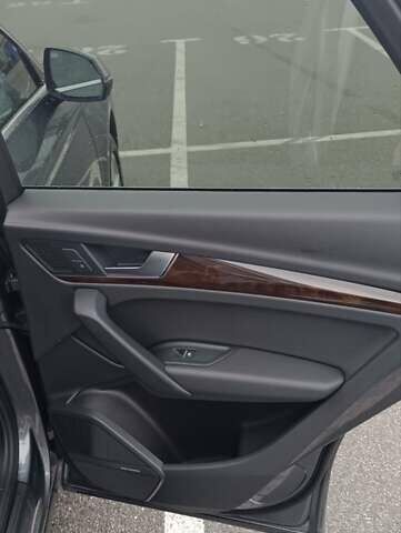 Серый Ауди Ку 5, объемом двигателя 1.98 л и пробегом 108 тыс. км за 24200 $, фото 23 на Automoto.ua