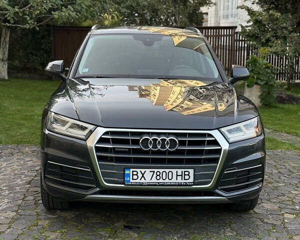 Серый Ауди Ку 5, объемом двигателя 2 л и пробегом 219 тыс. км за 28500 $, фото 1 на Automoto.ua