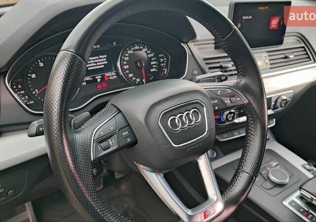 Серый Ауди Ку 5, объемом двигателя 1.97 л и пробегом 127 тыс. км за 34500 $, фото 11 на Automoto.ua