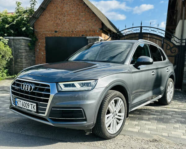 Серый Ауди Ку 5, объемом двигателя 1.98 л и пробегом 135 тыс. км за 27000 $, фото 1 на Automoto.ua