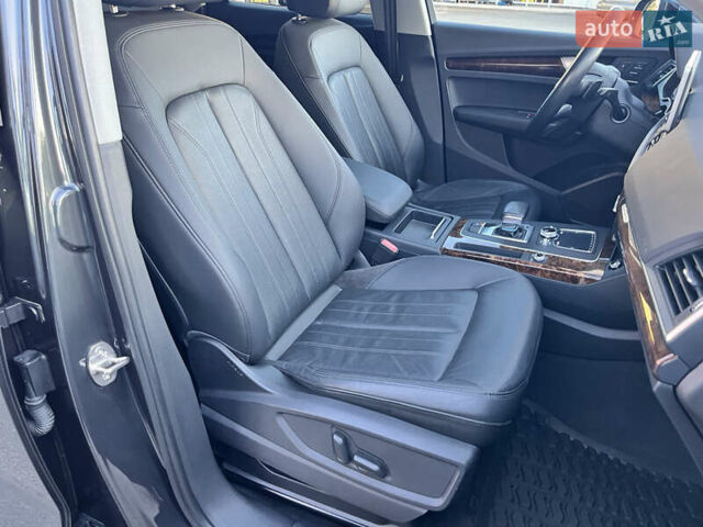 Серый Ауди Ку 5, объемом двигателя 1.98 л и пробегом 110 тыс. км за 25000 $, фото 42 на Automoto.ua