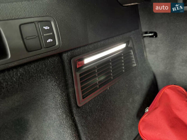 Серый Ауди Ку 5, объемом двигателя 1.97 л и пробегом 131 тыс. км за 35000 $, фото 43 на Automoto.ua