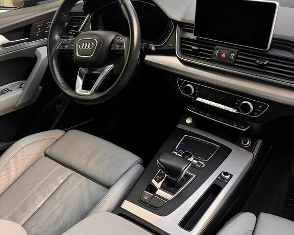 Сірий Ауді Ку 5, об'ємом двигуна 1.98 л та пробігом 102 тис. км за 33000 $, фото 11 на Automoto.ua