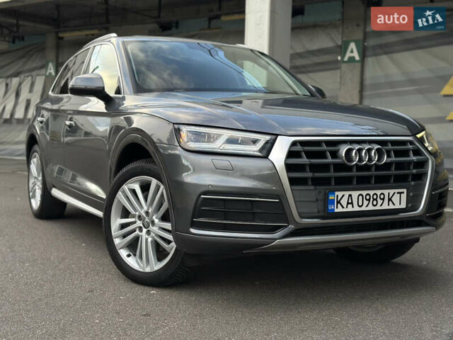 Сірий Ауді Ку 5, об'ємом двигуна 2 л та пробігом 99 тис. км за 27300 $, фото 4 на Automoto.ua