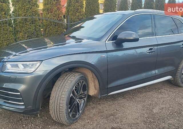 Серый Ауди Ку 5, объемом двигателя 1.97 л и пробегом 127 тыс. км за 34500 $, фото 7 на Automoto.ua