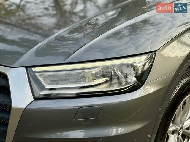 Ауди Ку 5 2017 в Киеве на Automoto.ua Серый Ауди Ку 5, объемом двигателя 1.97 л и пробегом 190 тыс. км за 26500 $, фото 7 на Automoto.ua