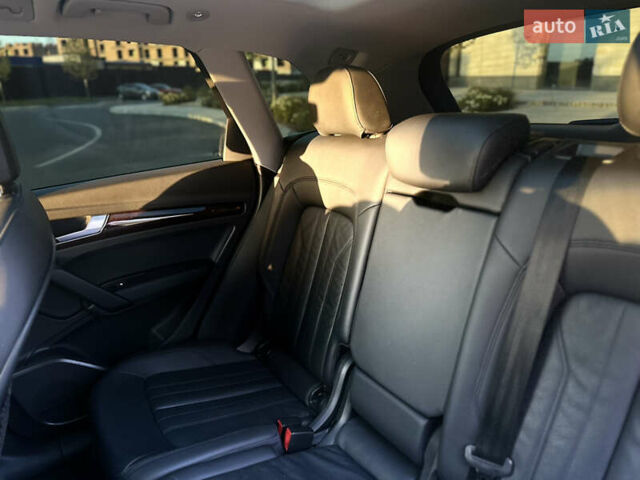 Сірий Ауді Ку 5, об'ємом двигуна 2 л та пробігом 160 тис. км за 21400 $, фото 32 на Automoto.ua