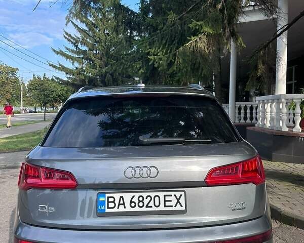 Серый Ауди Ку 5, объемом двигателя 1.98 л и пробегом 100 тыс. км за 26000 $, фото 12 на Automoto.ua