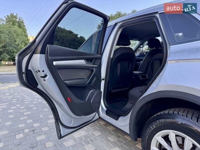 Серый Ауди Ку 5, объемом двигателя 1.97 л и пробегом 154 тыс. км за 23800 $, фото 53 на Automoto.ua