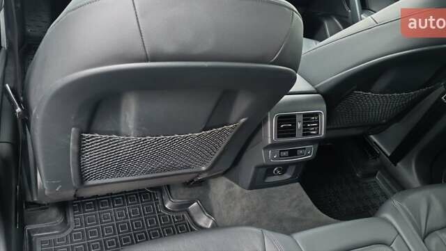 Серый Ауди Ку 5, объемом двигателя 1.98 л и пробегом 108 тыс. км за 24200 $, фото 24 на Automoto.ua