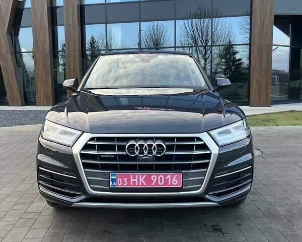 Серый Ауди Ку 5, объемом двигателя 2 л и пробегом 163 тыс. км за 24800 $, фото 1 на Automoto.ua