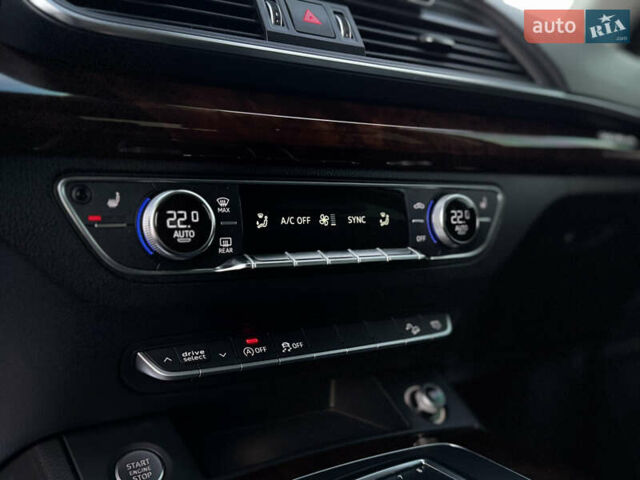 Серый Ауди Ку 5, объемом двигателя 1.98 л и пробегом 169 тыс. км за 25300 $, фото 37 на Automoto.ua