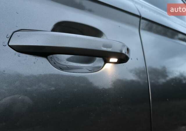 Серый Ауди Ку 5, объемом двигателя 1.97 л и пробегом 127 тыс. км за 34500 $, фото 29 на Automoto.ua